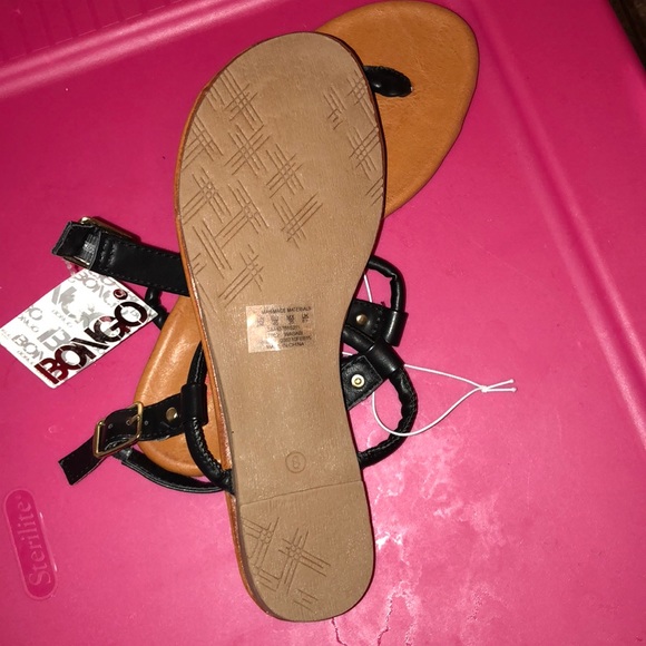 Bongo Women's Wasabi Black/Gold T-Strap Sandal - Picture 4 of 4